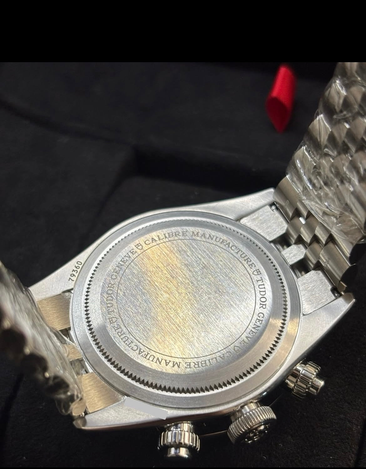 Tudor Flamingo white