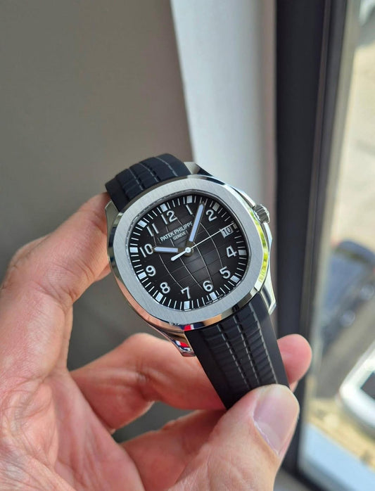 PATEK PHILIPPE AQUANAUT BLACK DIAL