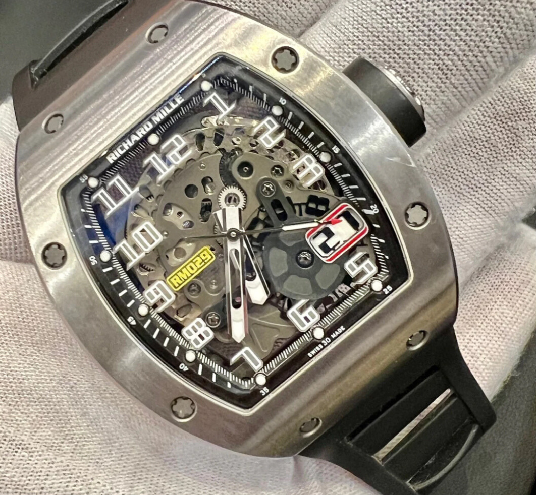 RICHARD MILLE GREY CARBON