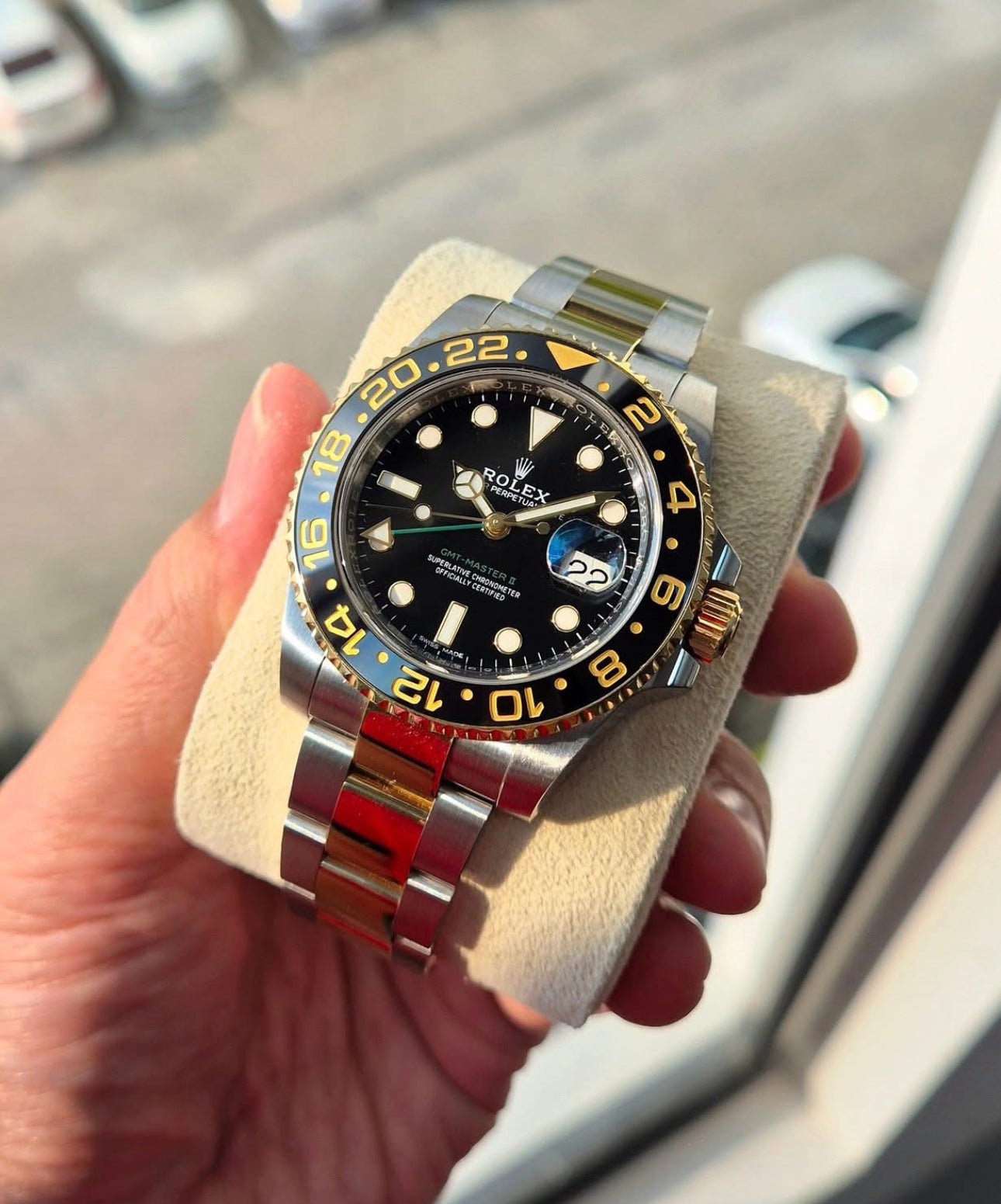 ROLEX GMT MASTER II OYSTER BICOLOR