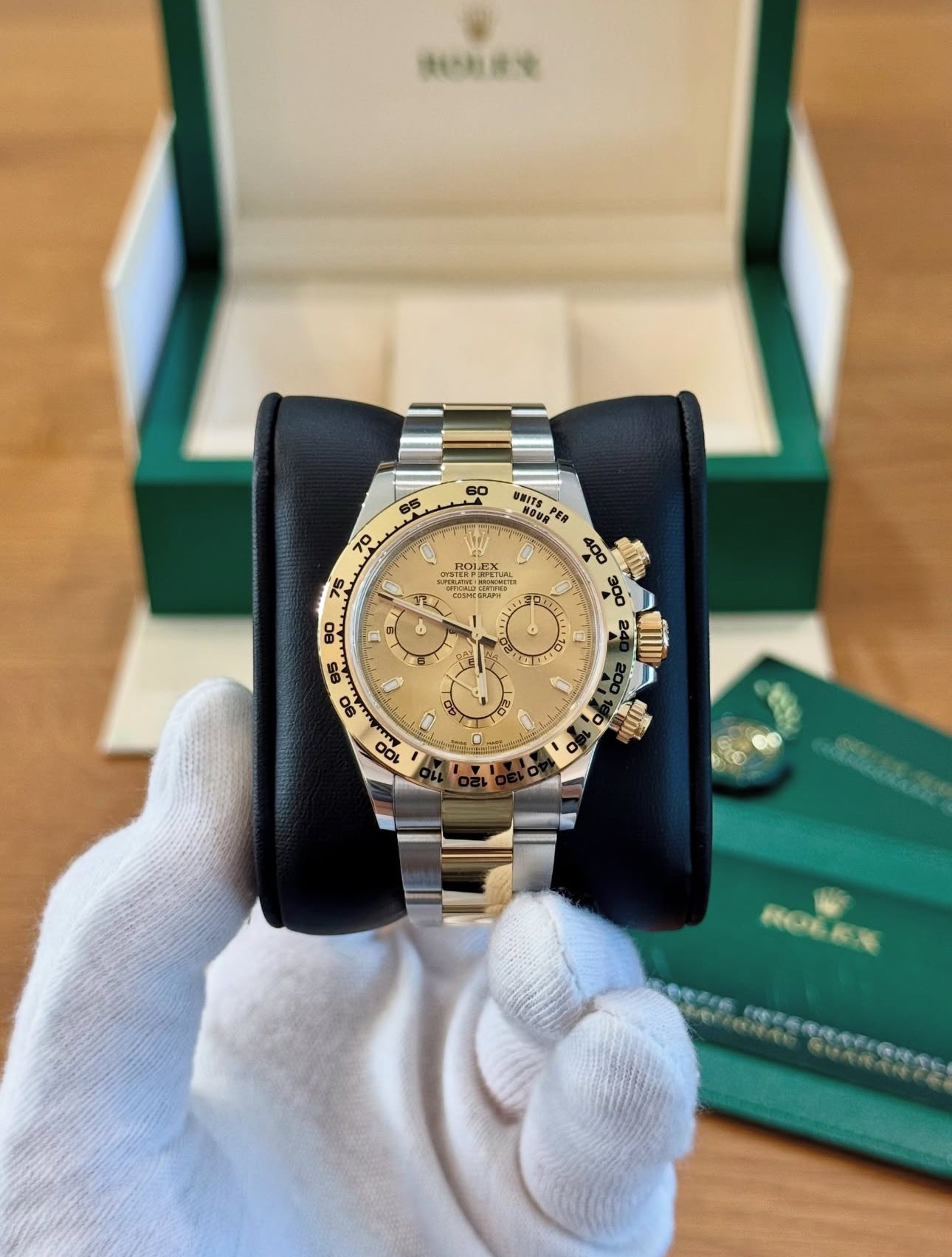 ROLEX DAYTONA CHAMPAGNE