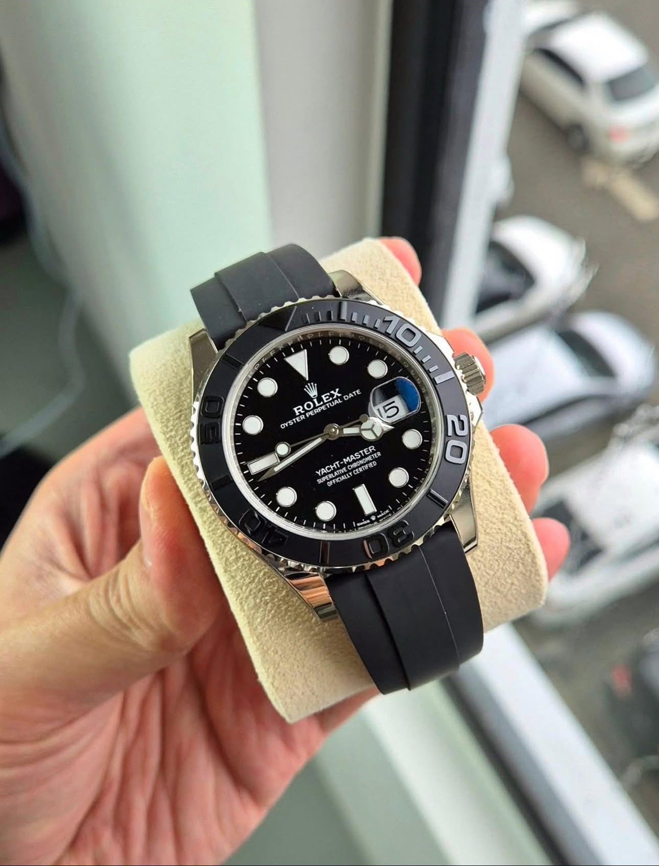 ROLEX YACHT-MASTER OYSTERFLEX BLACK