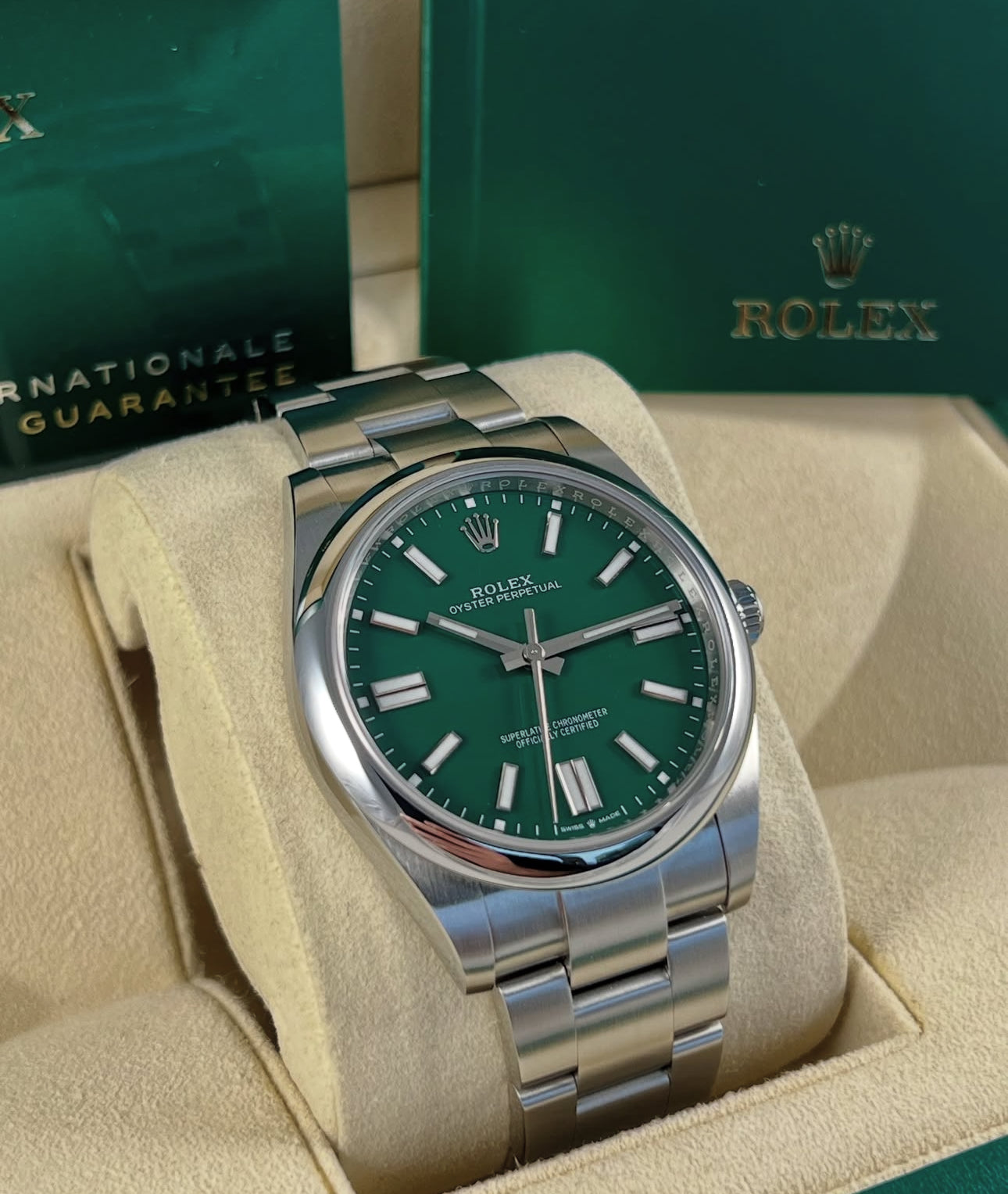 ROLEX OYSTER PERPETUAL GREEN