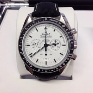 OMEGA SPEEDMASTER SNOOPY